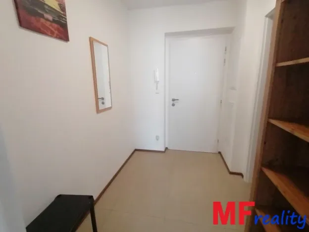 Pronájem bytu 2+kk, Hradec Králové, Farářství, 52 m2