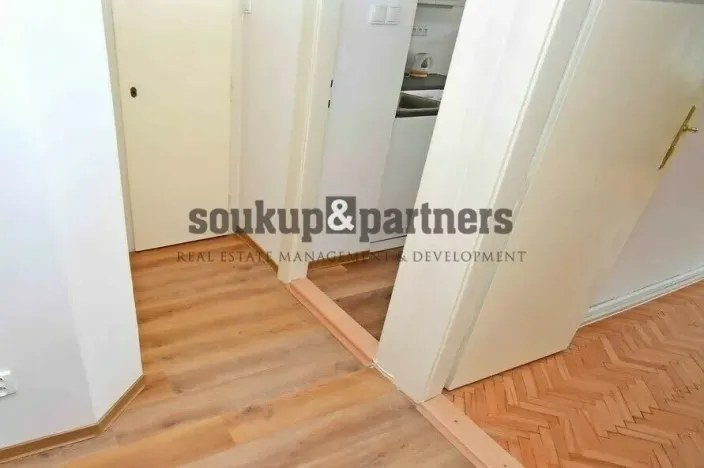 Pronájem bytu 2+kk, Praha - Strašnice, Černokostelecká, 41 m2