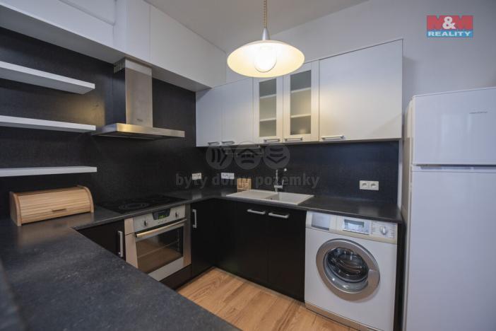 Pronájem bytu 1+kk, Hradec Králové - Nový Hradec Králové, Mrštíkova, 37 m2