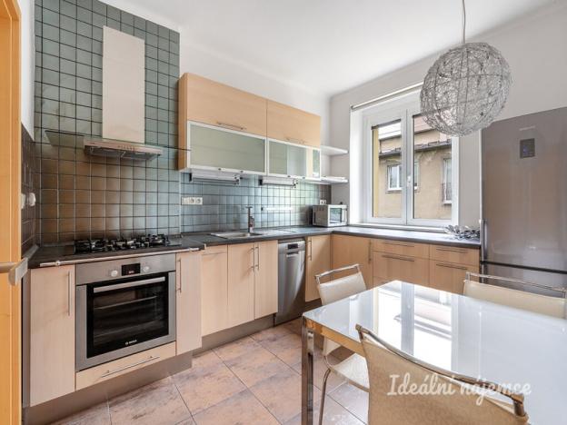 Pronájem bytu 3+1, Praha - Podolí, Na hřebenech II, 82 m2