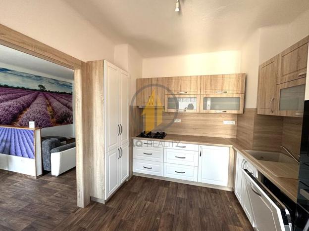 Prodej bytu 3+1, Mlázovice, Na Ohrádce, 96 m2