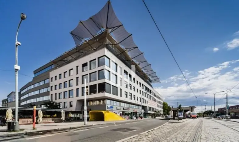Pronájem kanceláře, Praha - Smíchov, Nádražní, 539 m2