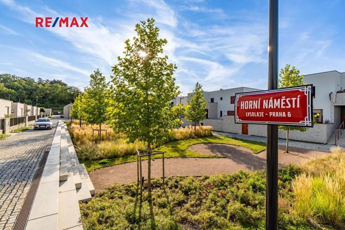 Prodej vily, Praha - Lysolaje, K Housličkám, 310 m2