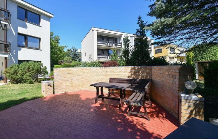 Pronájem vily, Praha - Lhotka, Na dlouhé mezi, 280 m2