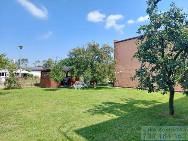 Prodej rodinného domu, Krnov - Pod Bezručovým vrchem, Družstevní, 280 m2