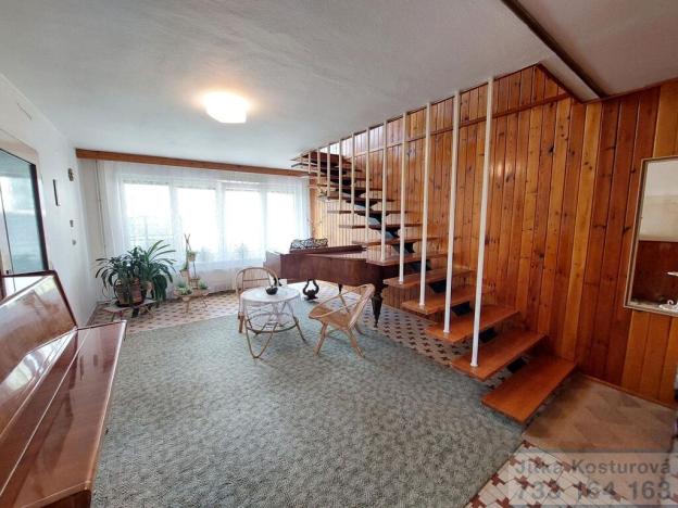 Prodej rodinného domu, Krnov - Pod Bezručovým vrchem, Družstevní, 280 m2