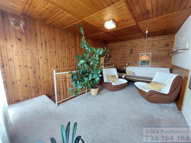 Prodej rodinného domu, Krnov - Pod Bezručovým vrchem, Družstevní, 280 m2