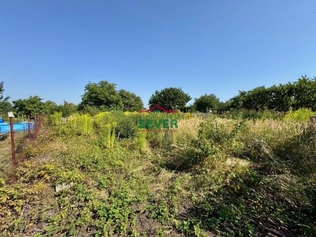 Prodej zahrady, Louny, 475 m2