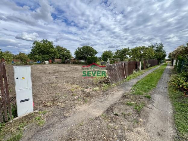 Prodej zahrady, Louny, 475 m2