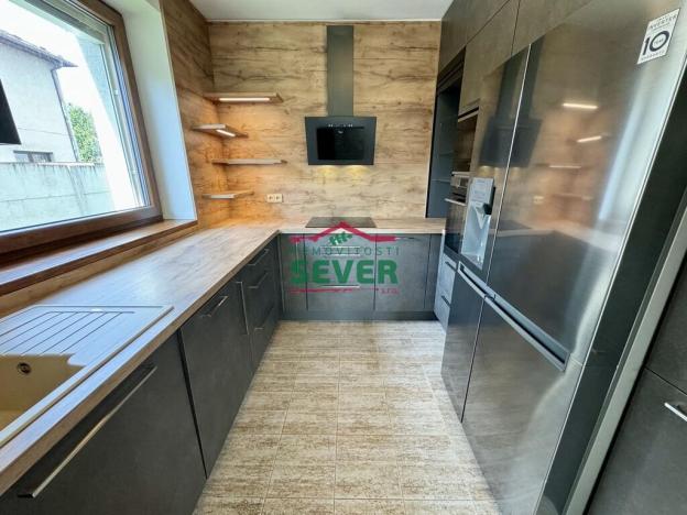 Prodej rodinného domu, Praha - Újezd nad Lesy, Novosibřinská, 220 m2