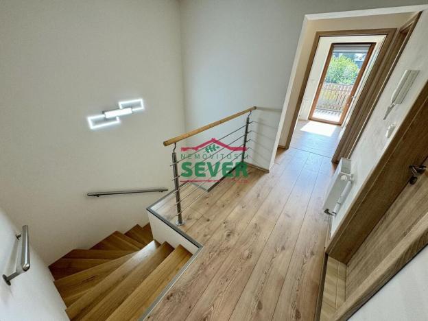 Prodej rodinného domu, Praha - Újezd nad Lesy, Novosibřinská, 220 m2