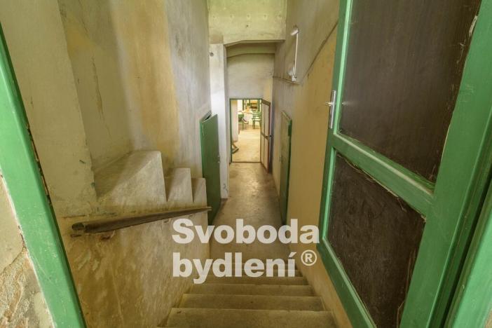 Prodej komerční nemovitosti, Hostomice, Ferrerova, 750 m2