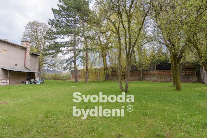 Prodej komerční nemovitosti, Hostomice, Ferrerova, 750 m2