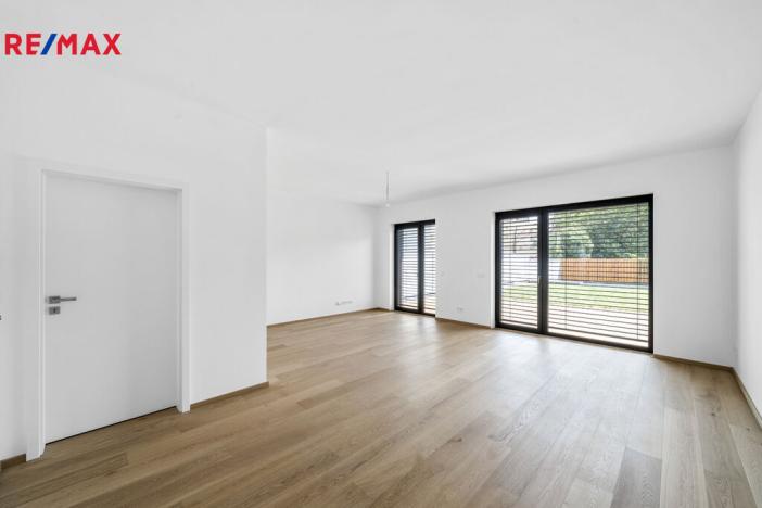 Prodej bytu 2+kk, Hradec Králové - Pražské Předměstí, Gočárova třída, 188 m2