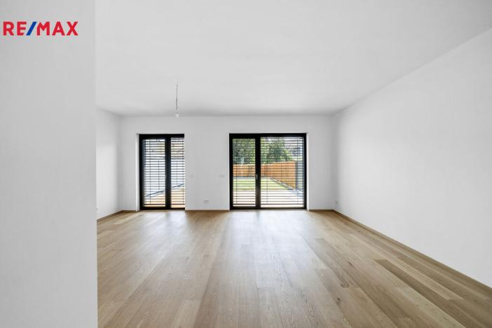 Prodej bytu 2+kk, Hradec Králové - Pražské Předměstí, Gočárova třída, 188 m2