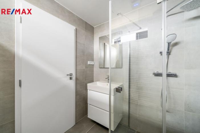 Prodej bytu 2+kk, Hradec Králové - Pražské Předměstí, Gočárova třída, 188 m2