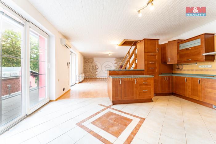 Prodej rodinného domu, Kladno - Švermov, Vinařická, 187 m2