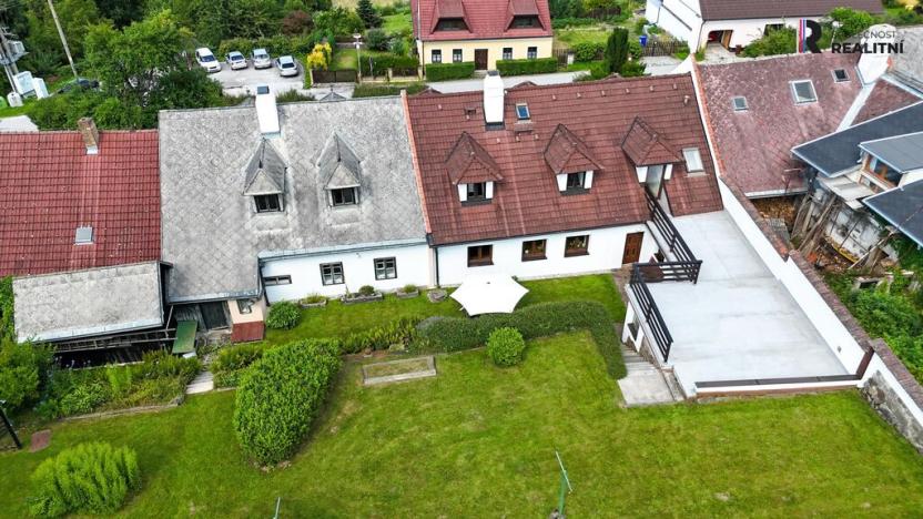 Prodej rodinného domu, Horní Stropnice - Dobrá Voda, 387 m2