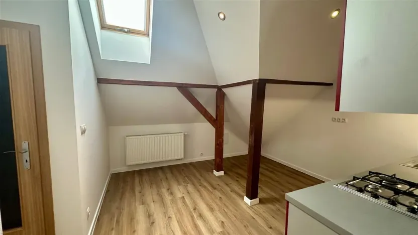 Pronájem bytu 2+kk, Cheb, Karlova, 41 m2