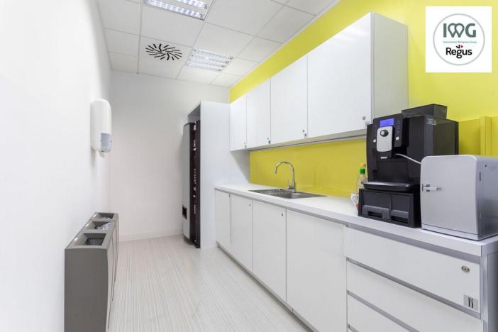 Pronájem kanceláře, Praha - Karlín, Rohanské nábřeží, 10 m2