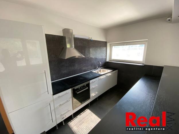 Prodej bytu 3+kk, Praha - Hrdlořezy, U Smetanky, 68 m2