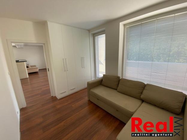 Prodej bytu 3+kk, Praha - Hrdlořezy, U Smetanky, 68 m2