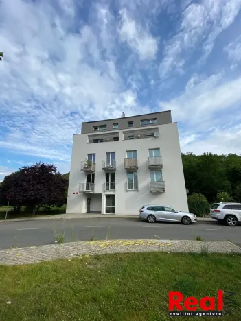 Prodej bytu 3+kk, Praha - Hrdlořezy, U Smetanky, 68 m2