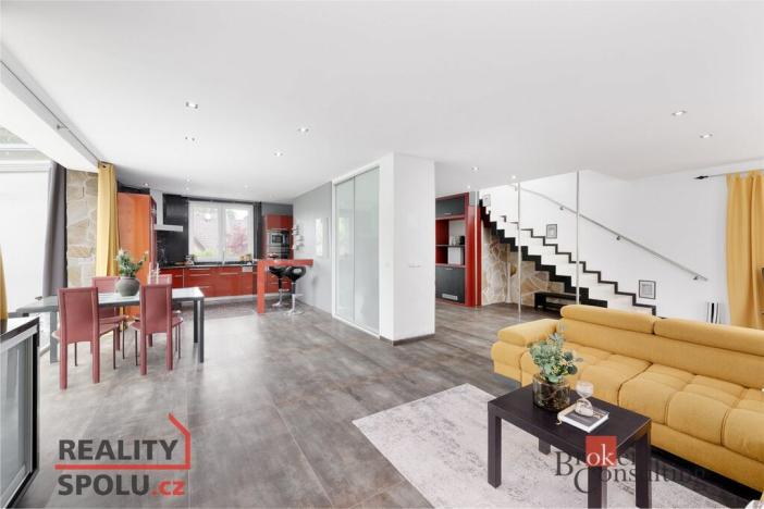 Prodej rodinného domu, Vodochody, 220 m2