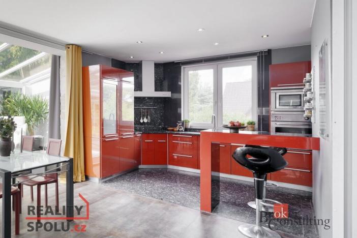 Prodej rodinného domu, Vodochody, 220 m2