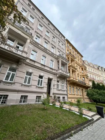 Prodej bytu 3+kk, Karlovy Vary, Sadová, 103 m2