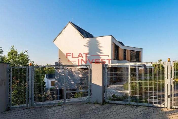 Prodej rodinného domu, Panenské Břežany, Hlavní, 260 m2