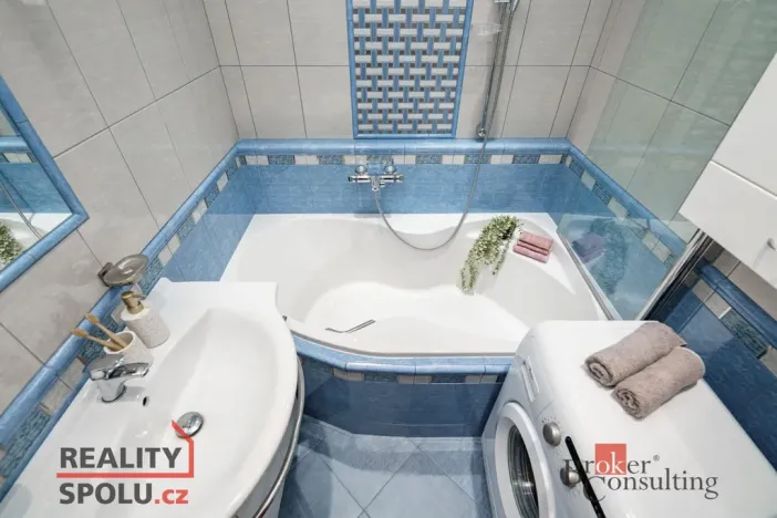 Prodej bytu 3+1, Praha - Modřany, Levského, 62 m2