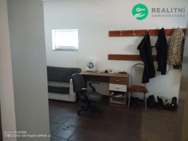 Prodej skladu, Dašice, 2500 m2