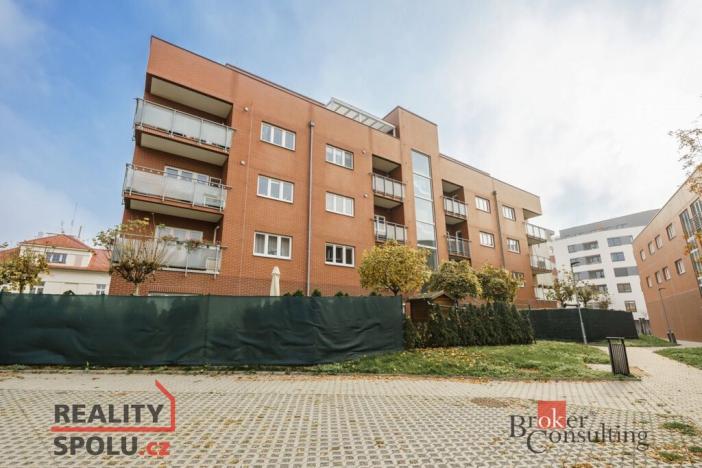 Prodej bytu 2+kk, Praha - Modřany, K Vystrkovu, 56 m2