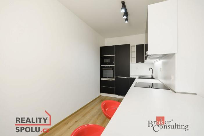 Prodej bytu 2+kk, Praha - Modřany, K Vystrkovu, 56 m2