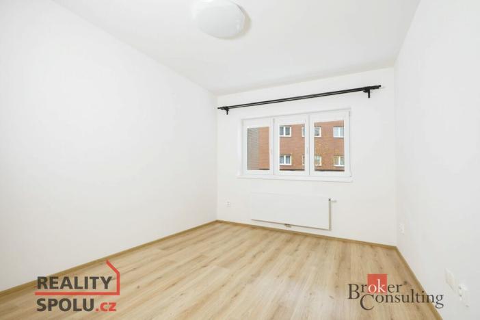 Prodej bytu 2+kk, Praha - Modřany, K Vystrkovu, 56 m2