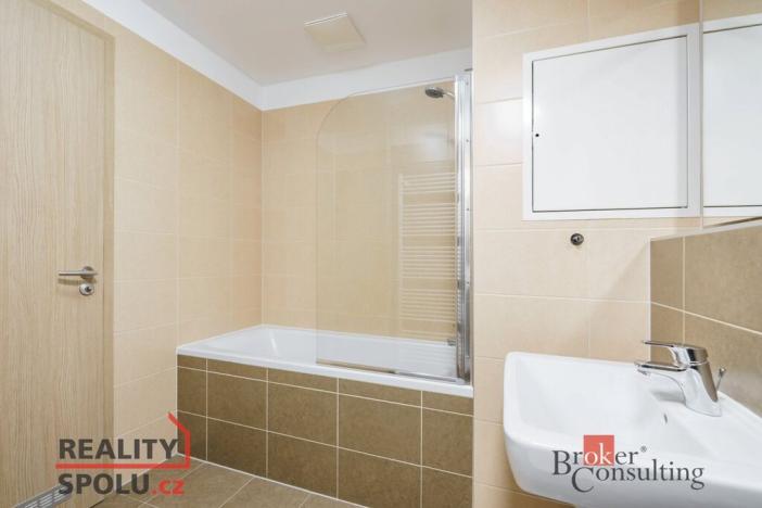 Prodej bytu 2+kk, Praha - Modřany, K Vystrkovu, 56 m2