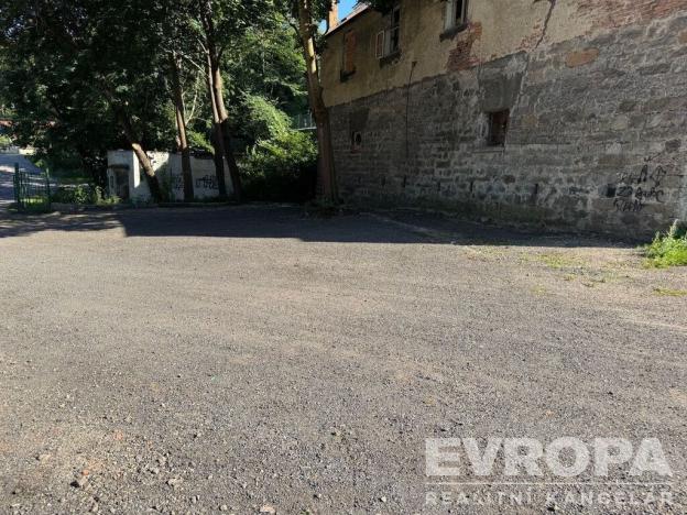 Pronájem garážového stání, Liberec, Chrastavská, 18 m2