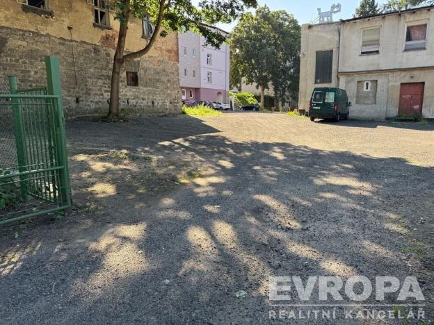 Pronájem garážového stání, Liberec, Chrastavská, 18 m2