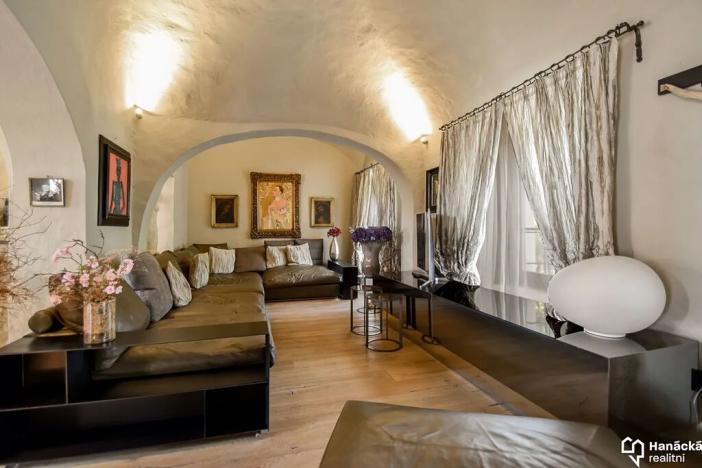 Prodej vily, Velký Týnec, U kaple, 300 m2