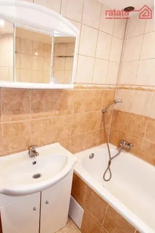 Pronájem bytu 2+1, Klášterec nad Ohří, Pod Stadionem, 55 m2