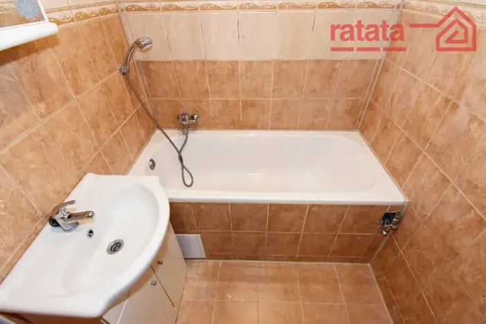 Pronájem bytu 2+1, Klášterec nad Ohří, Pod Stadionem, 55 m2