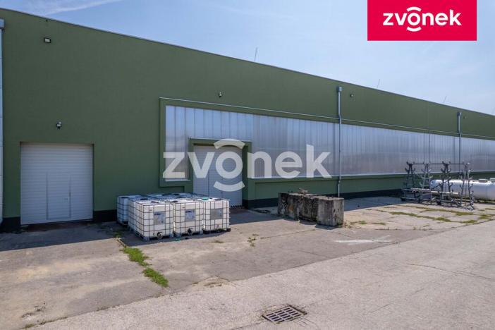 Pronájem výrobních prostor, Holešov, 2800 m2