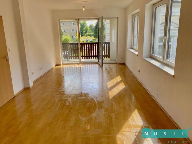 Prodej bytu 2+kk, Šumperk, 17. listopadu, 76 m2