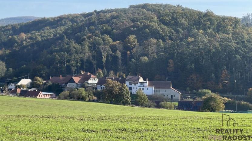 Prodej pozemku pro bydlení, Lažany, 2721 m2