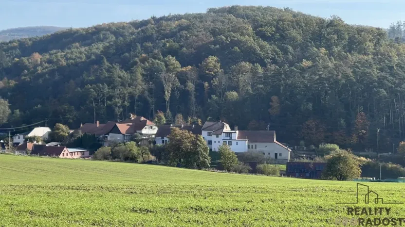 Prodej pozemku pro bydlení, Lažany, 2721 m2