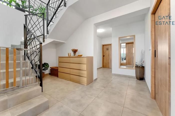 Prodej rodinného domu, Babice, 262 m2