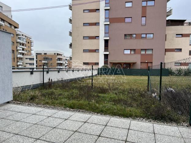 Pronájem bytu 1+kk, Praha, 32 m2