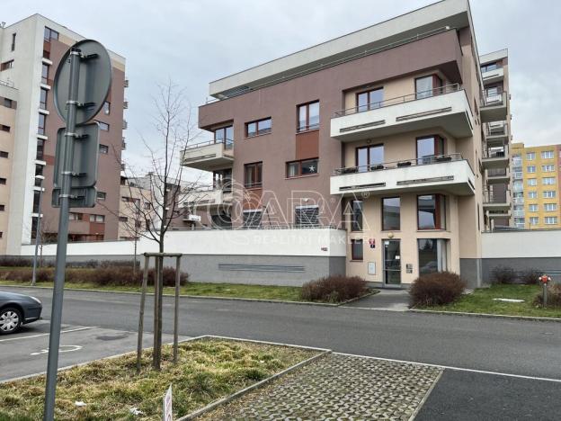 Pronájem bytu 1+kk, Praha, 32 m2