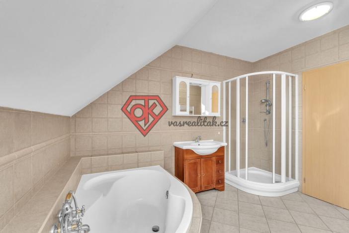 Prodej rodinného domu, Mikulovice, Dlouhá, 349 m2